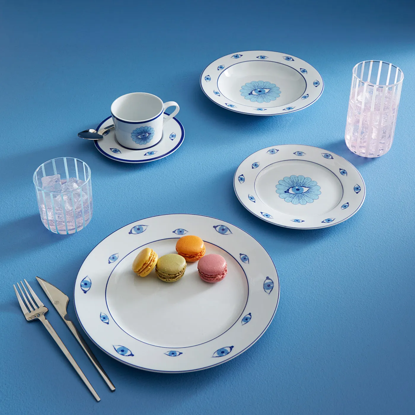 Druggist Salad/Dessert Plates Bundle