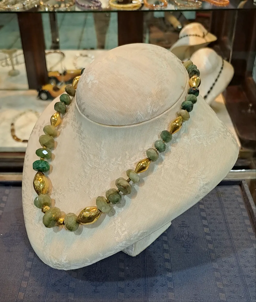 Necklace in 22k Gold with Raw Emerald stones