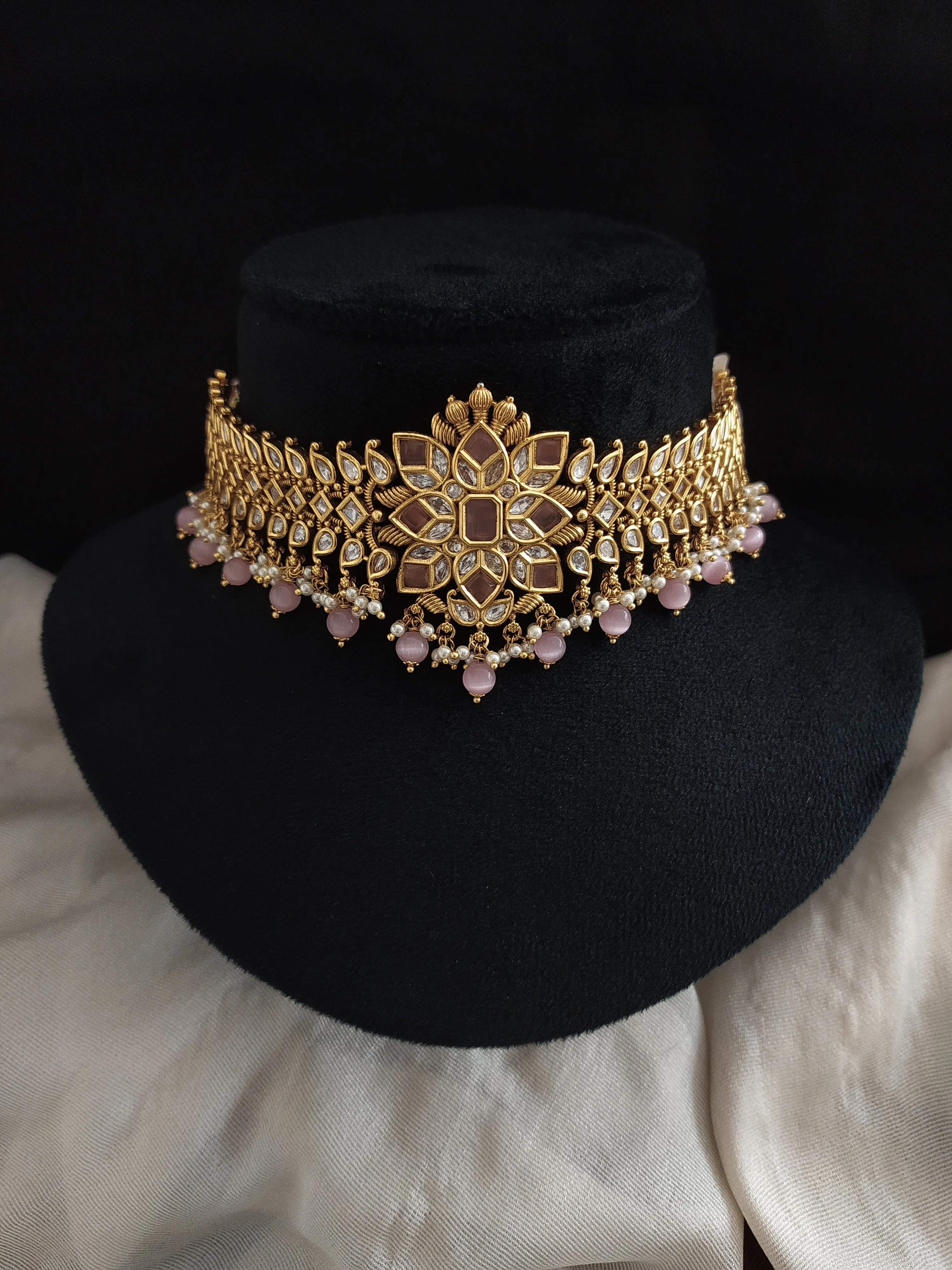 Traditional Antique Choker Set with Pink and White Kundan Stones